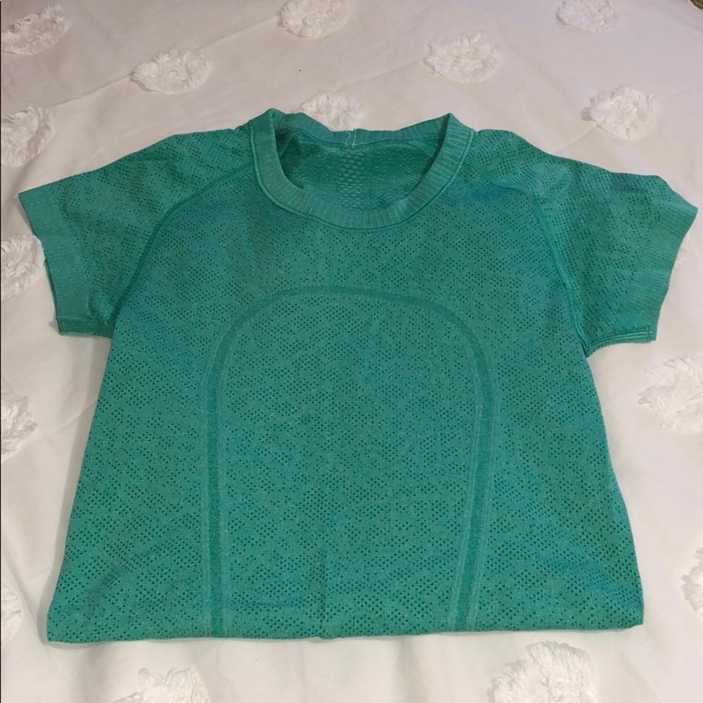 lululemon shirt size 2